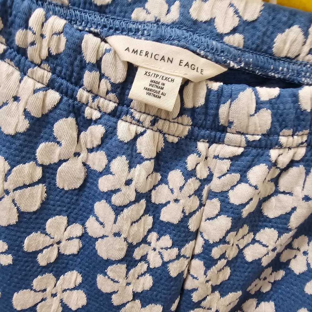 American Eagle Blue/Off White Floral Flare Leggings Size XS